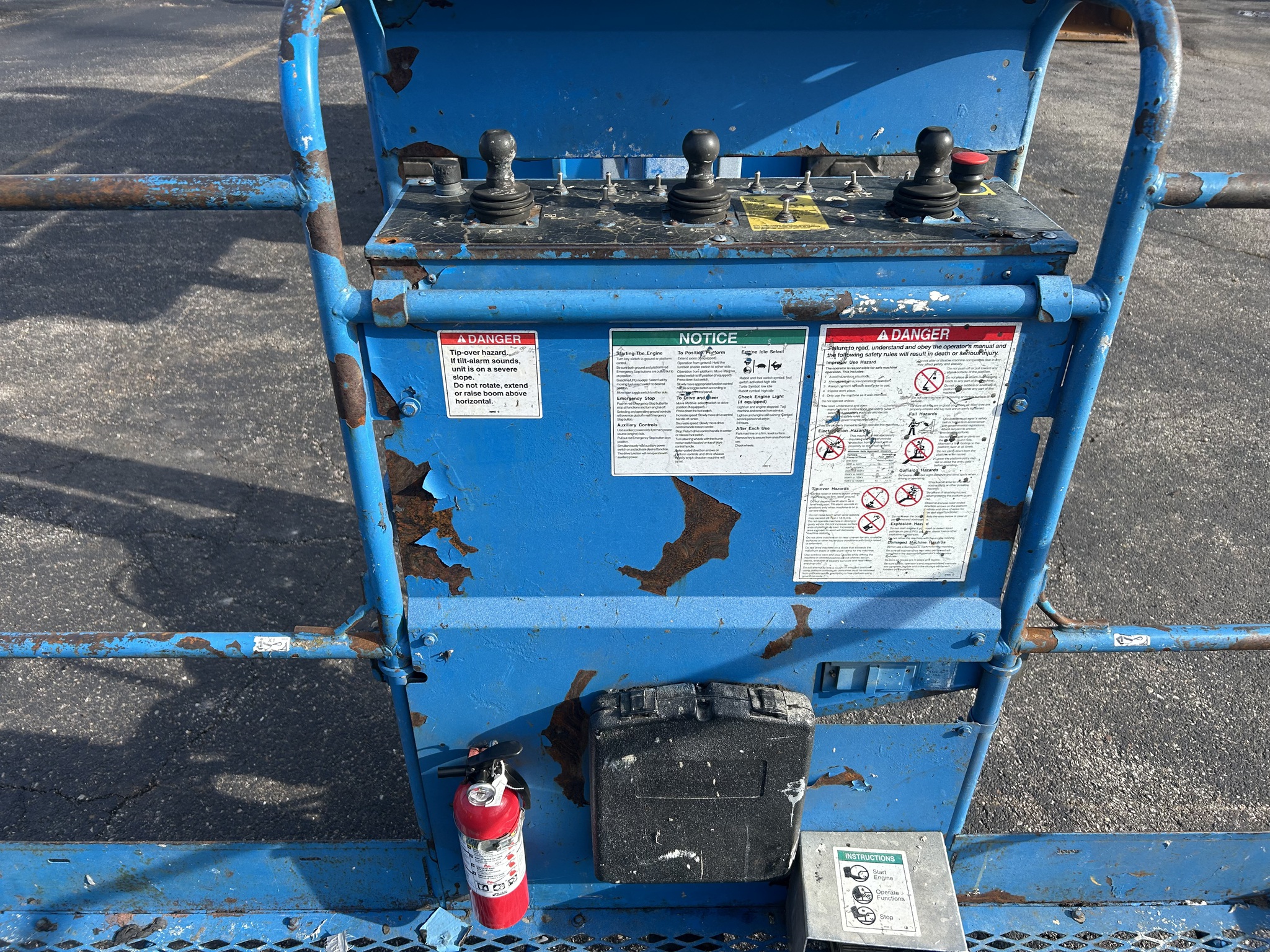 2014 Genie Z60/34 Image 10