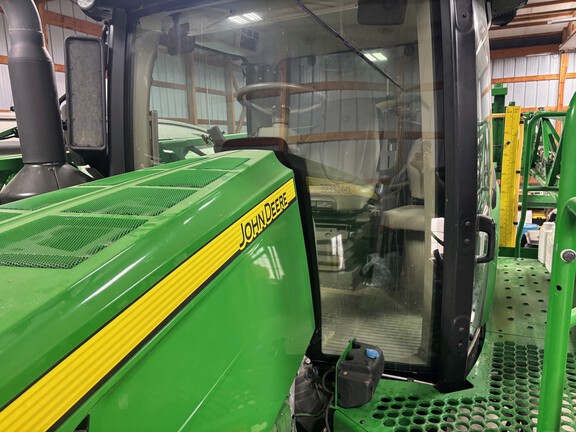 Photo of 2021 John Deere R4030