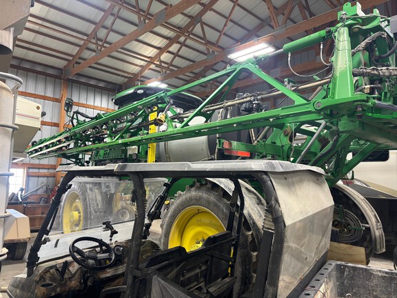 Photo of 2021 John Deere R4030