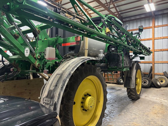 Photo of 2021 John Deere R4030