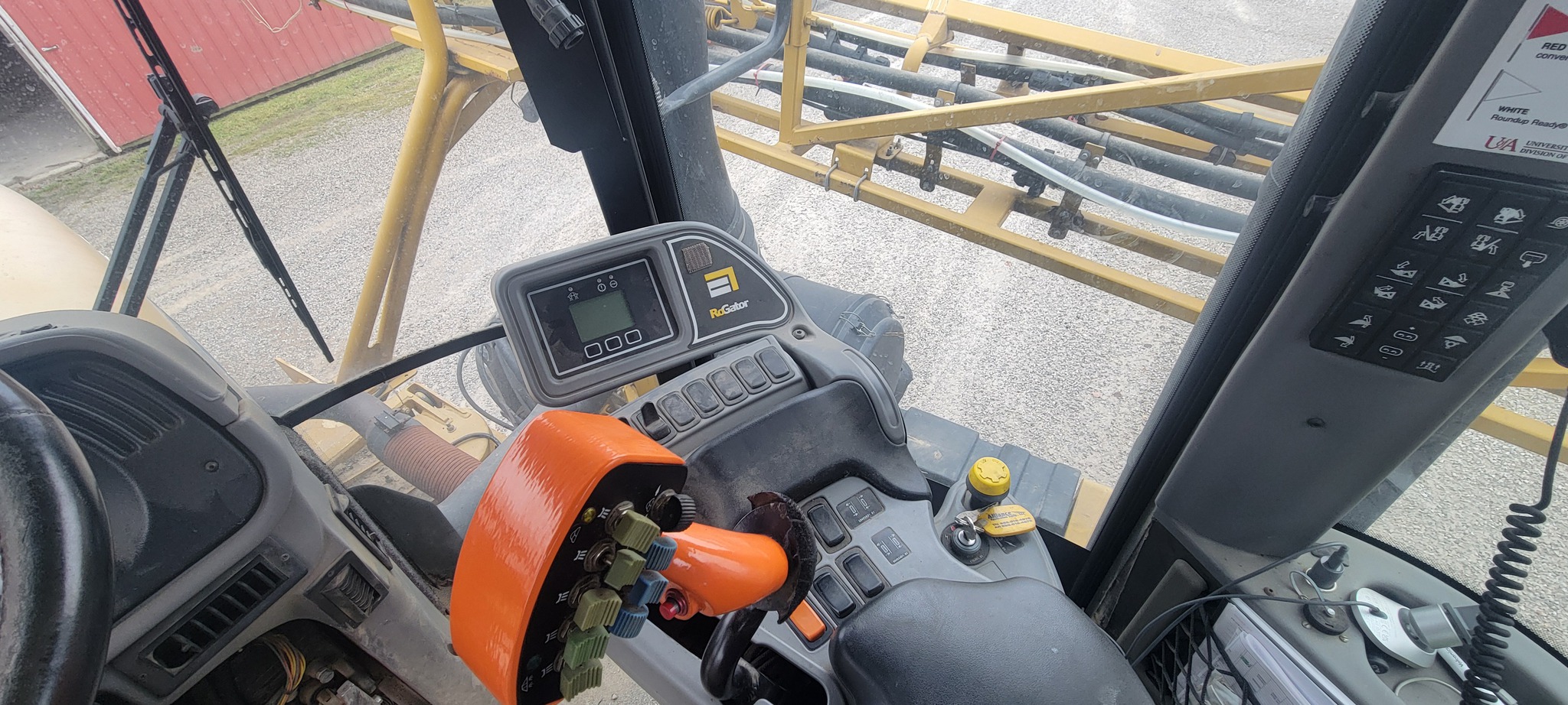 2009 RoGator SSC1084 Image 11