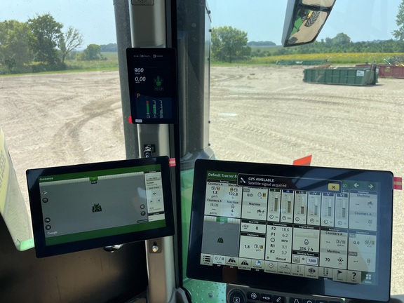 2025 John Deere 9R 640 - Photo43