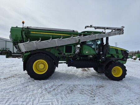 Used 2019 John Deere F4365 Self Propelled Applicators at Horizon Ag & Turf in St. Paul, AB - Photo2