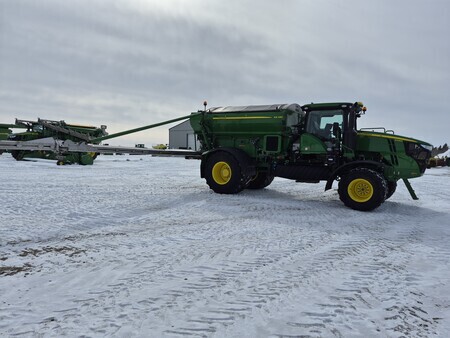 Used 2019 John Deere F4365 Self Propelled Applicators at Horizon Ag & Turf in St. Paul, AB - Photo8