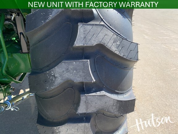 Photo of 2025 John Deere 5060E