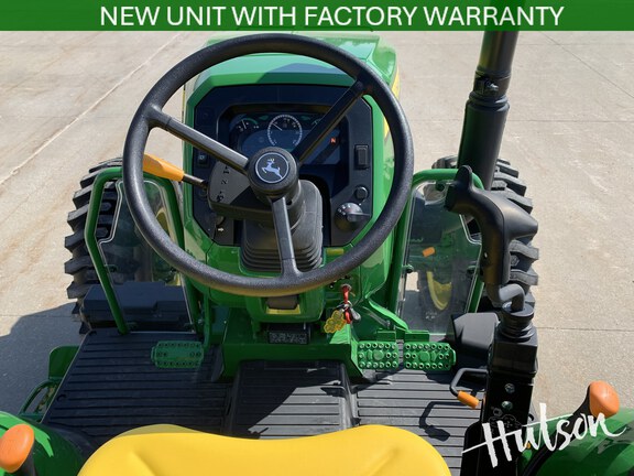 Photo of 2025 John Deere 5060E