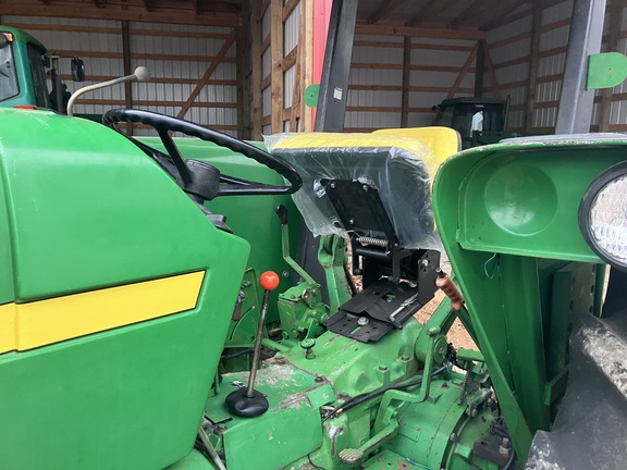 1984 John Deere 2750