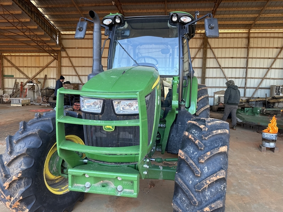 2024 John Deere 5120M Photo 5