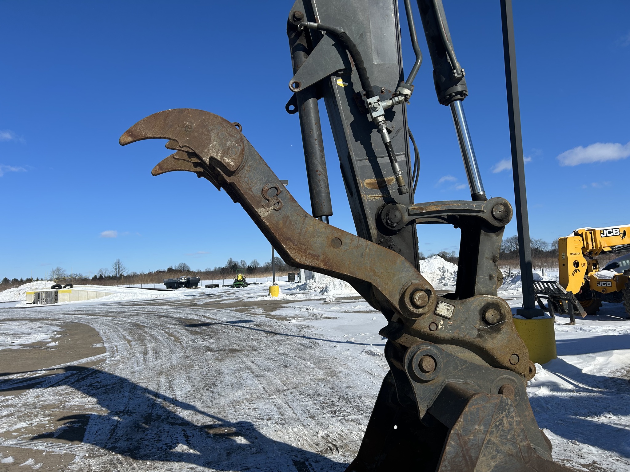 2017 Volvo EC235EL Image 6