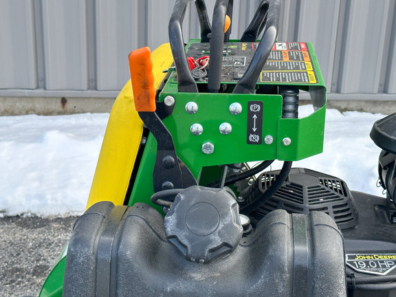 2024 John-Deere Q810E