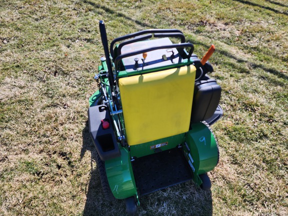 2024 John-Deere Q810E