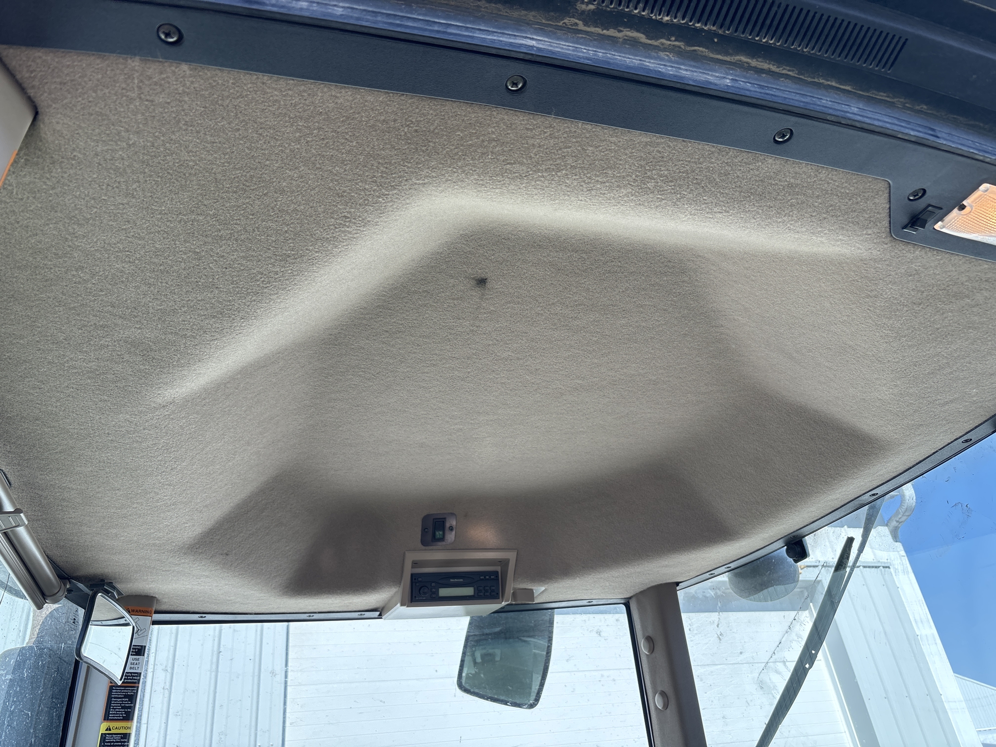 Used 2005 John Deere 8420 Row Crop Tractors at Koenig Equipment in Anna, OH - PhotoXL4