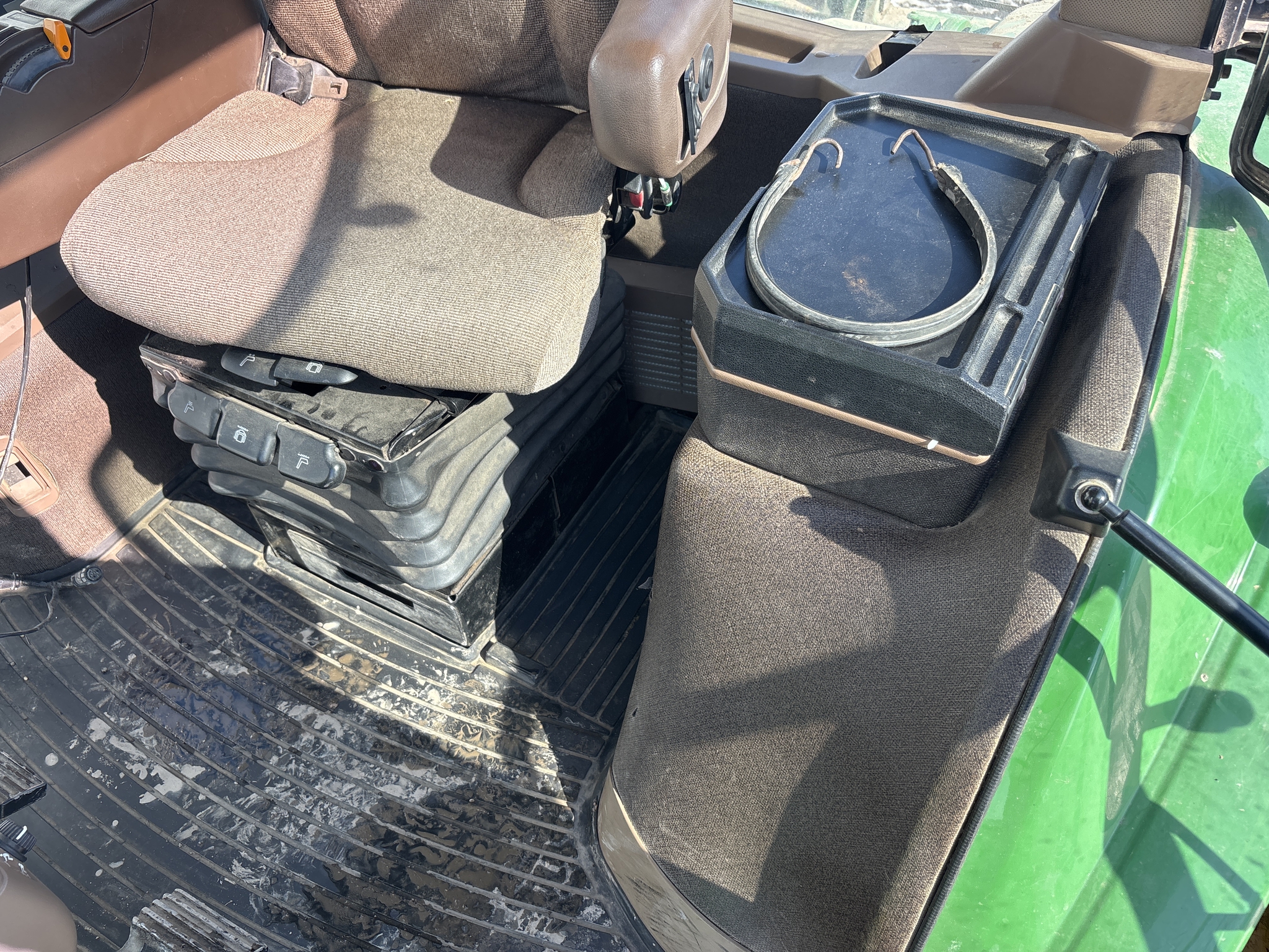 Used 2005 John Deere 8420 Row Crop Tractors at Koenig Equipment in Anna, OH - PhotoXL8