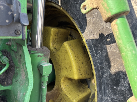 Used 2005 John Deere 8420 Row Crop Tractors at Koenig Equipment in Anna, OH - Photo44