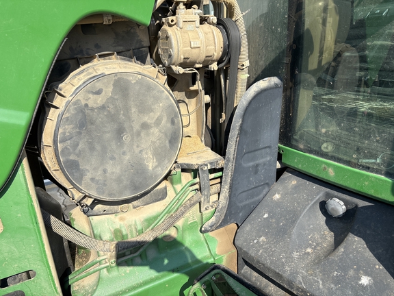 Used 2005 John Deere 8420 Row Crop Tractors at Koenig Equipment in Anna, OH - Photo47