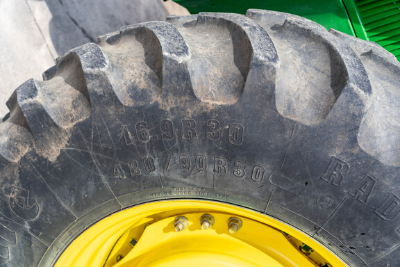 Used 2005 John Deere 8420 Row Crop Tractors at Koenig Equipment in Anna, OH - Photo10