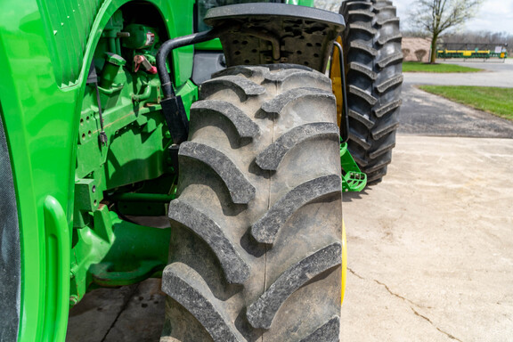 Used 2005 John Deere 8420 Row Crop Tractors at Koenig Equipment in Anna, OH - Photo12