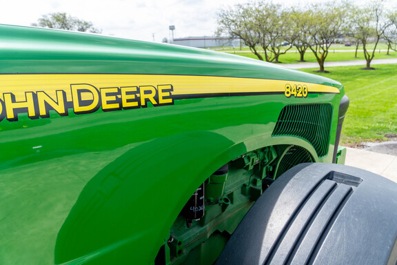 Used 2005 John Deere 8420 Row Crop Tractors at Koenig Equipment in Anna, OH - Photo22