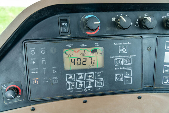 Used 2005 John Deere 8420 Row Crop Tractors at Koenig Equipment in Anna, OH - Photo33