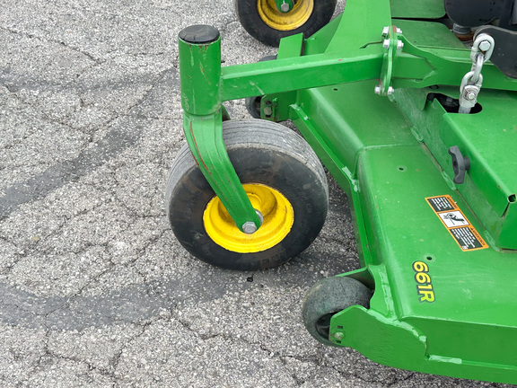 2023 John-Deere 661R