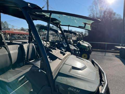 John Deere XUV 845M Image 1