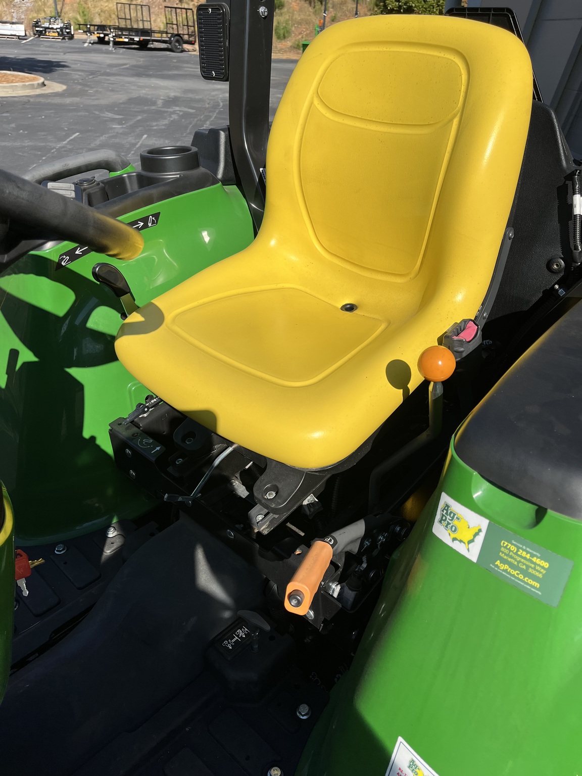 2024 John Deere 3025E Image 3