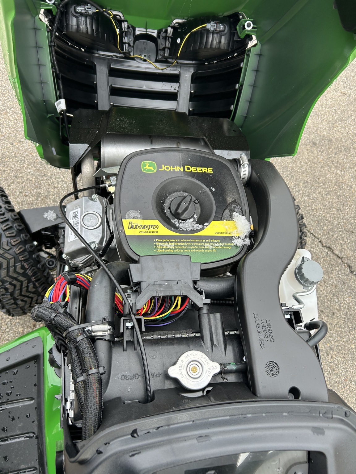 2026 John Deere X739 Image 10