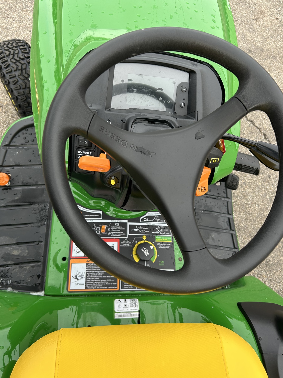 2026 John Deere X739 Image 12