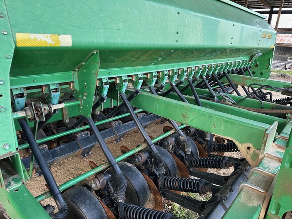 1999 John Deere 1560