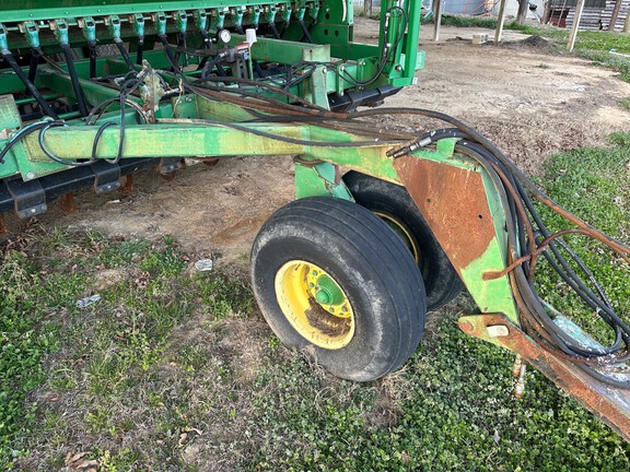 1999 John Deere 1560