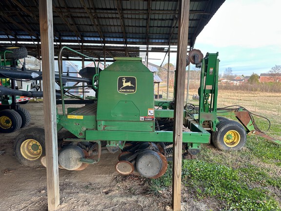 1999 John Deere 1560