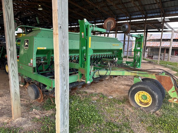 1999 John Deere 1560