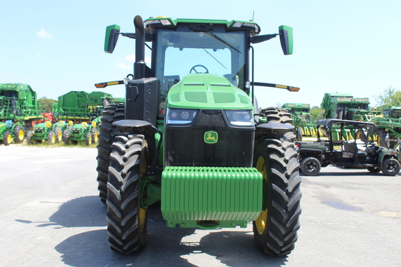 2025 John Deere 8R 280 Photo 2