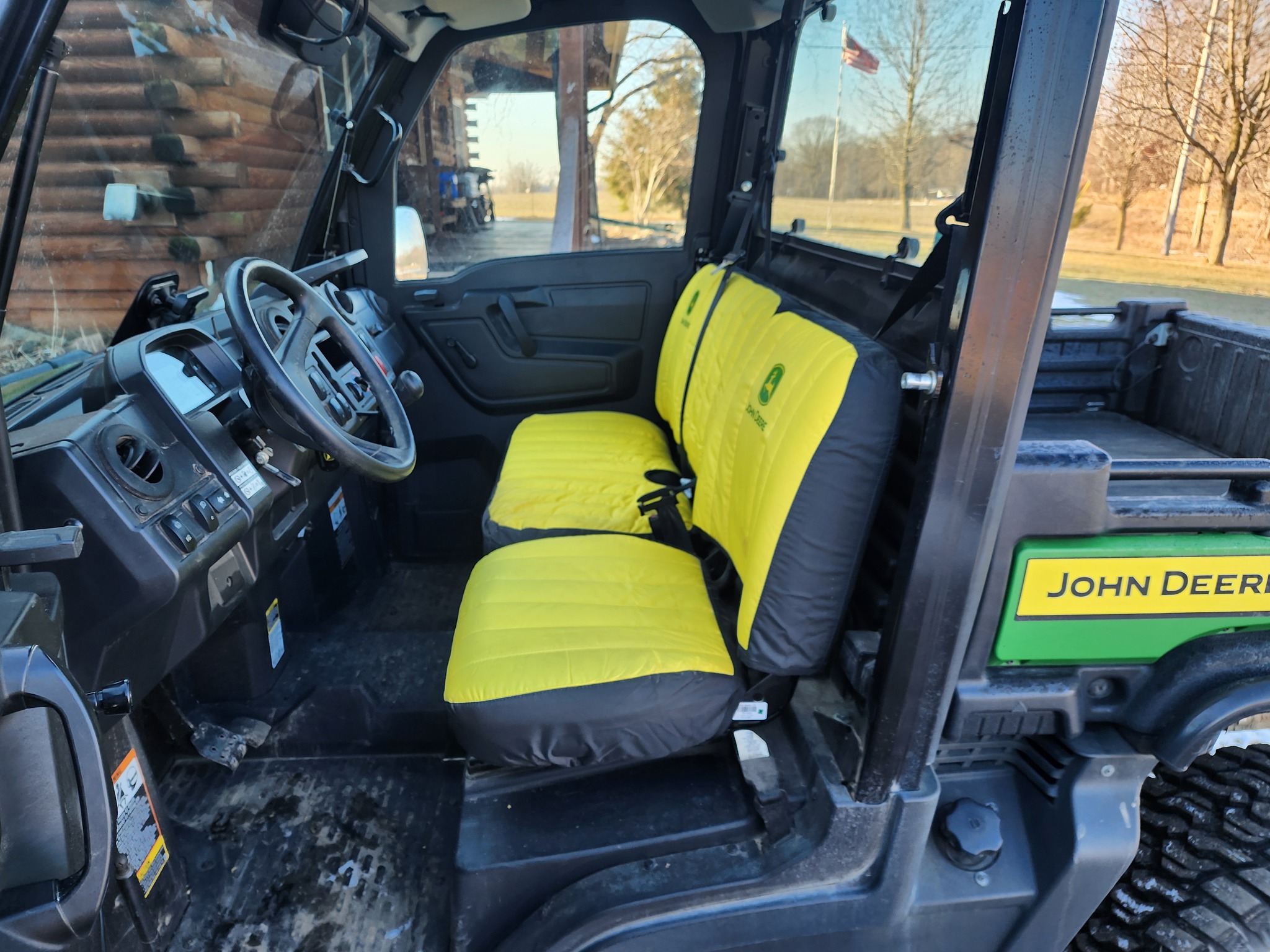 2024 John Deere XUV 835M Image 9