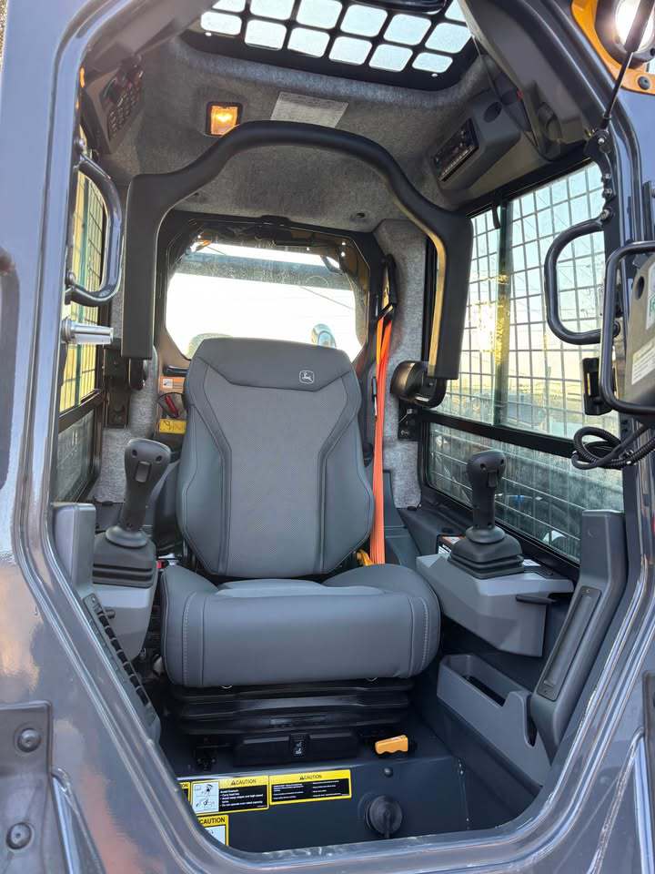 2026 John Deere 331 P Image 8