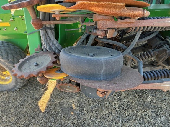 2010 John Deere 1990 (4th thumbnail)