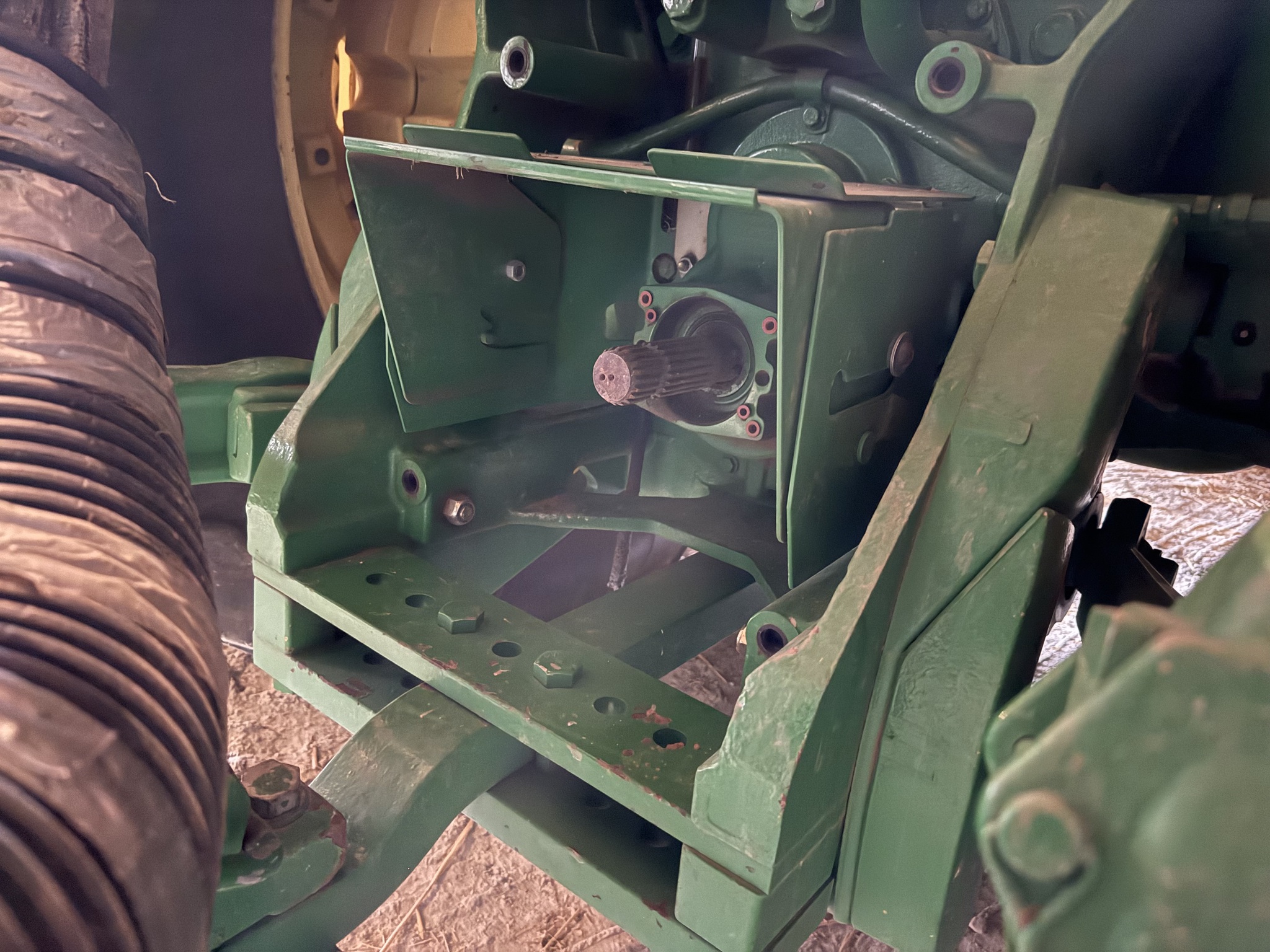 2010 John Deere 8225R Image 7