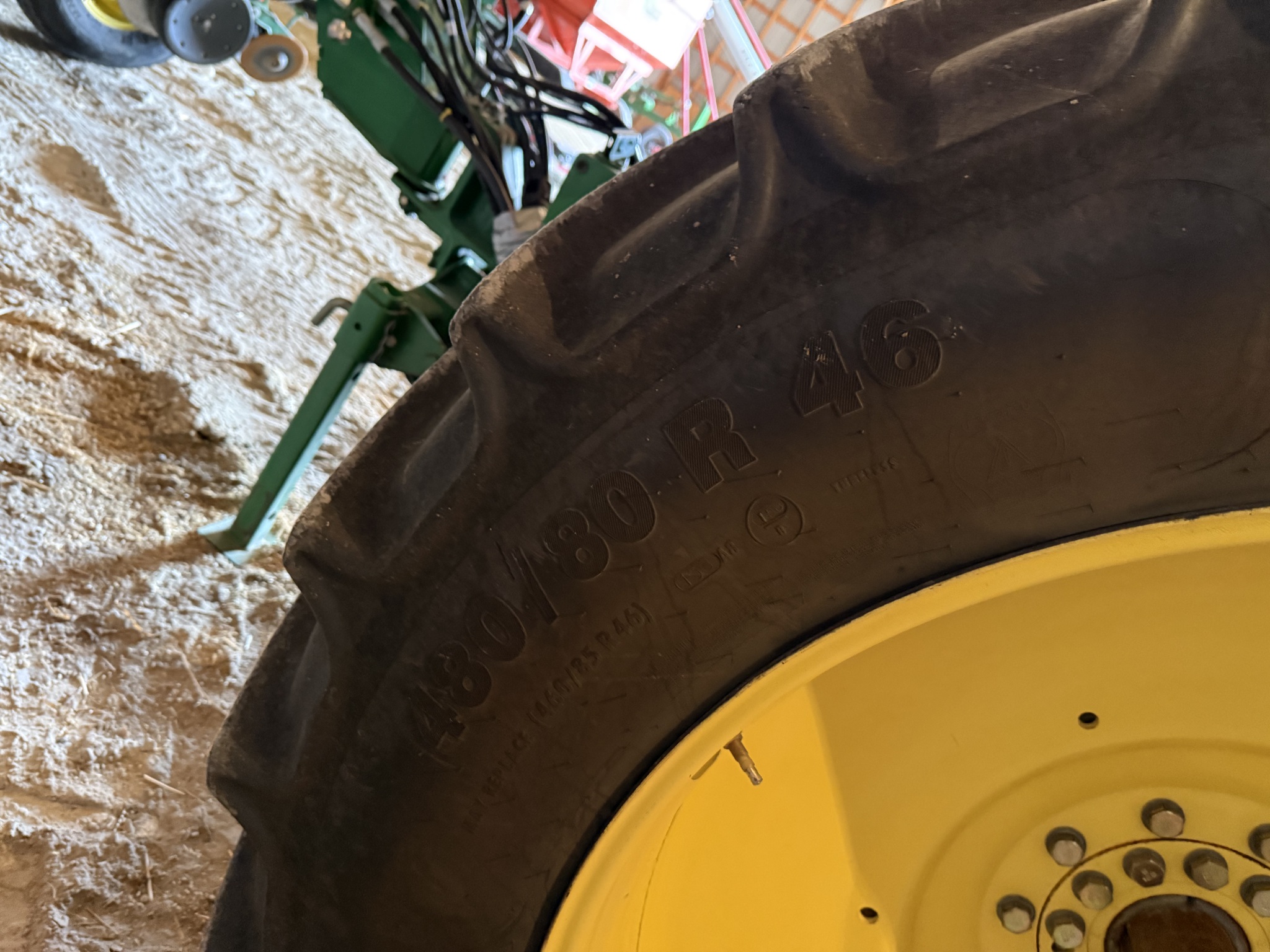 2010 John Deere 8225R Image 9