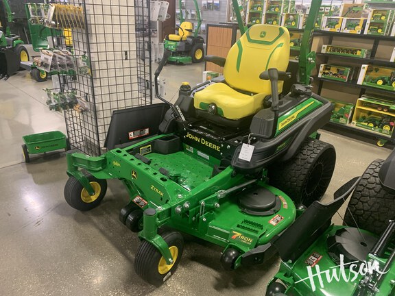 Photo of 2025 John Deere Z965R