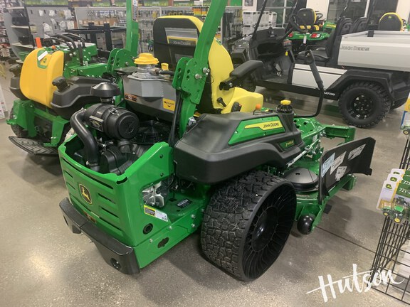 Photo of 2025 John Deere Z965R