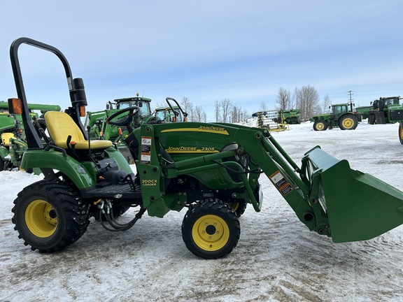 John Deere 2305