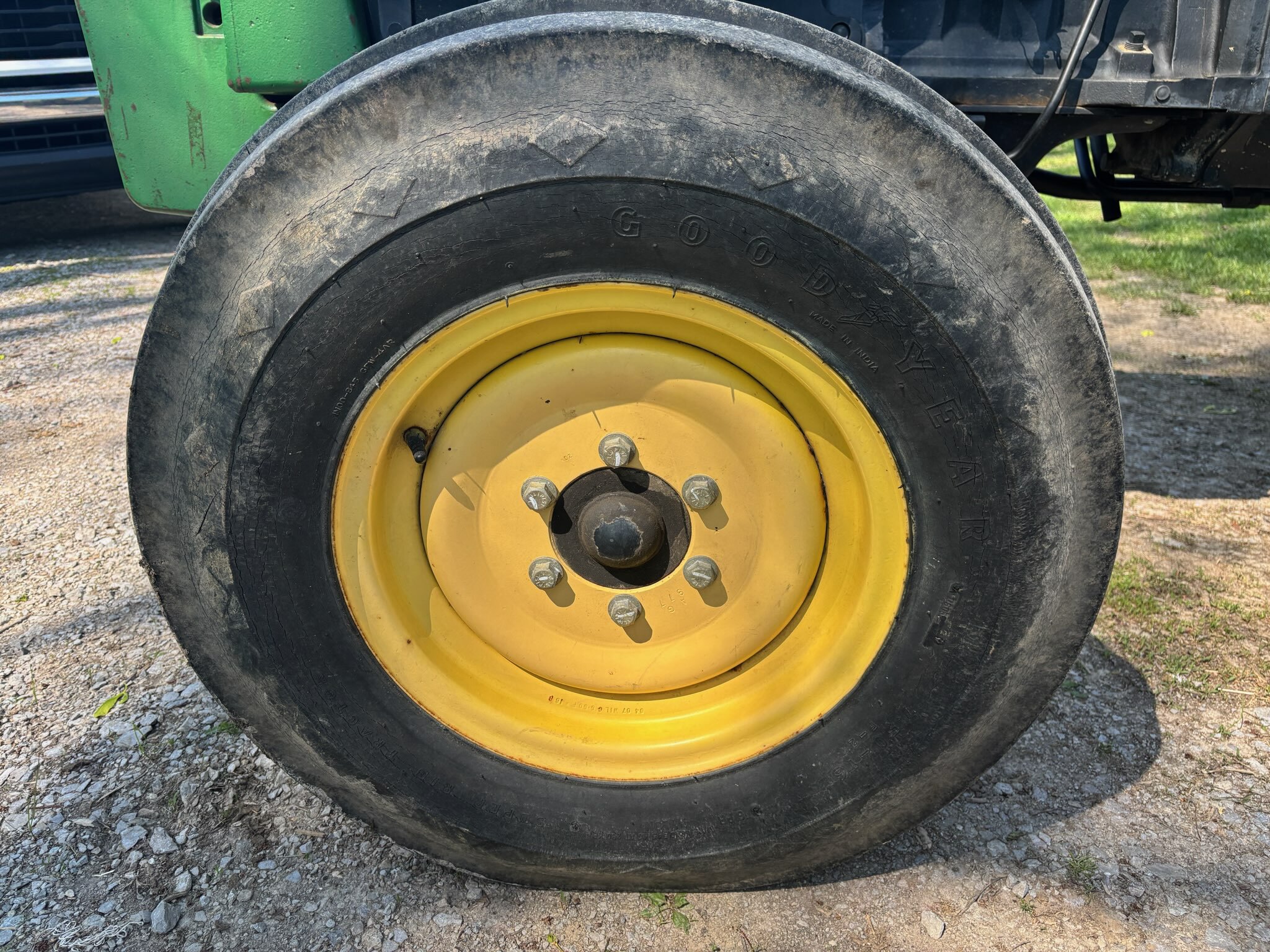 Used 2004 John Deere 5203 Utility Tractors at Koenig Equipment in Lebanon, OH - PhotoXL14
