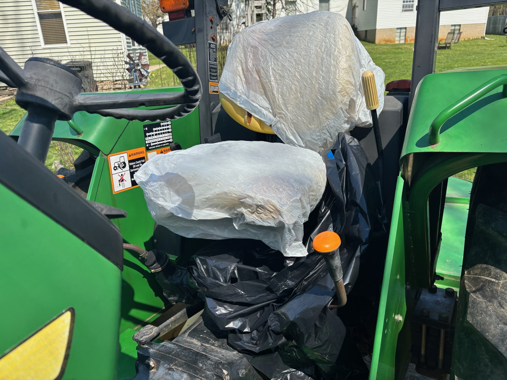Used 2004 John Deere 5203 Utility Tractors at Koenig Equipment in Lebanon, OH - PhotoXL8