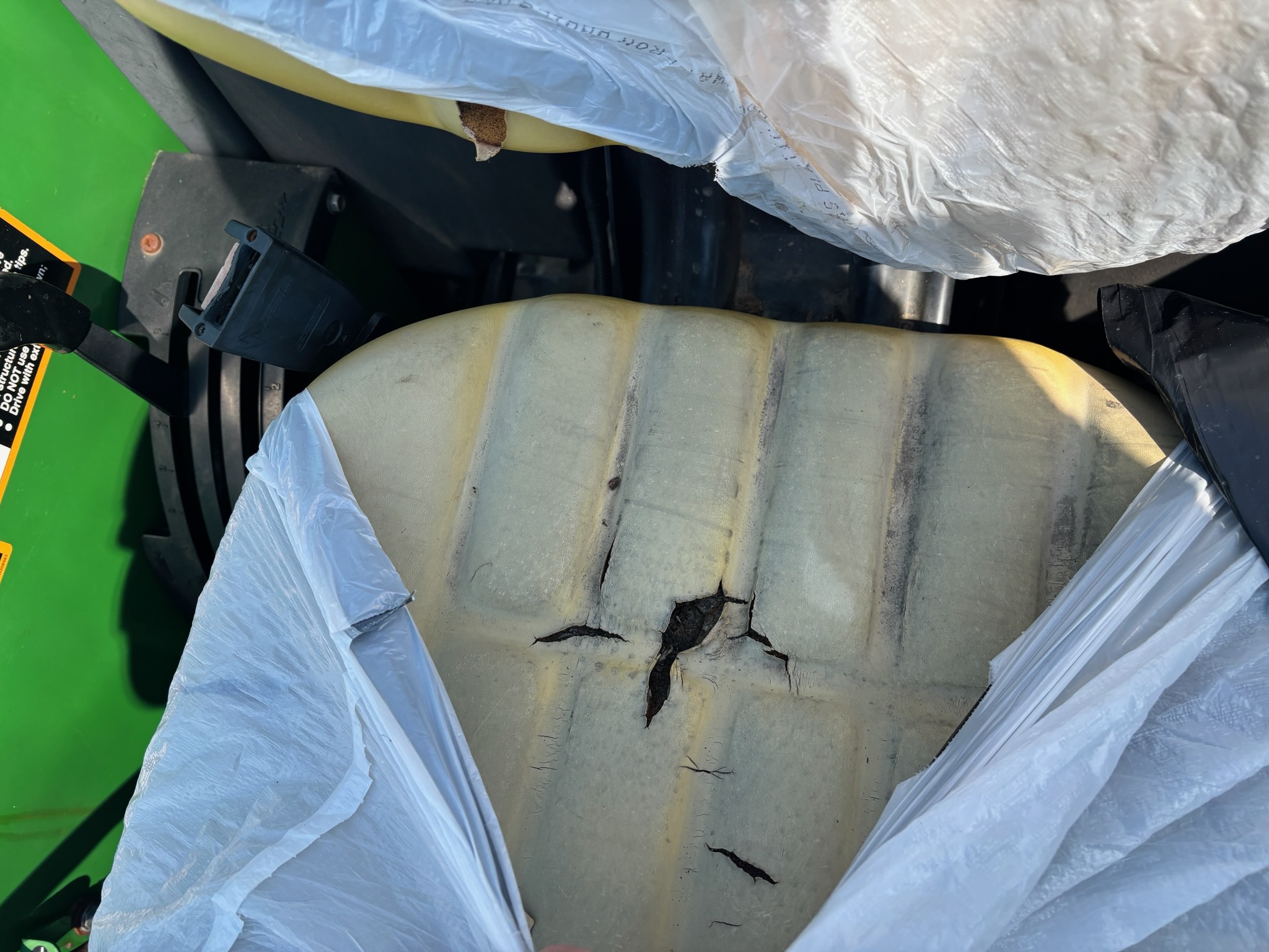 Used 2004 John Deere 5203 Utility Tractors at Koenig Equipment in Lebanon, OH - PhotoXL9