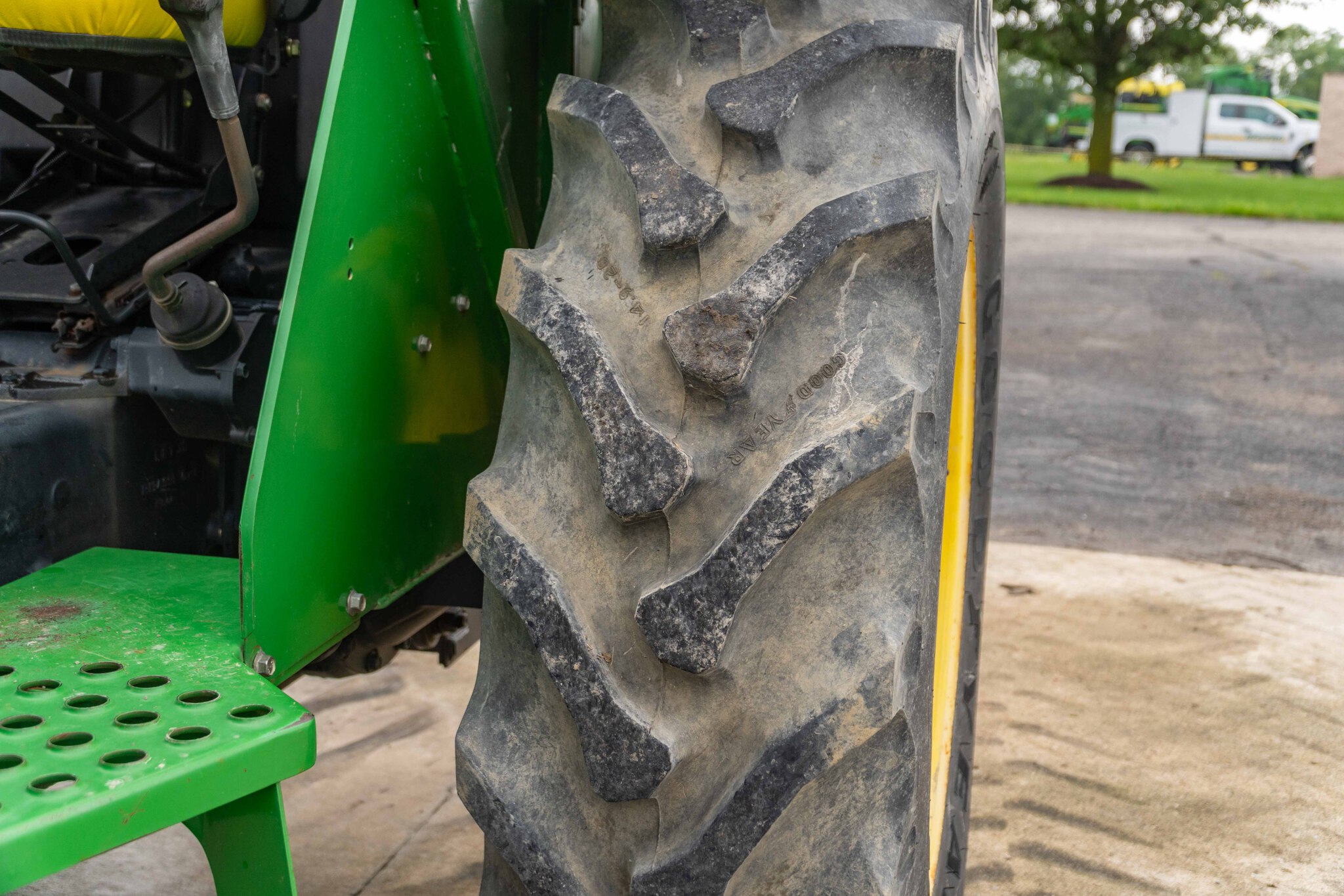 Used 2004 John Deere 5203 Utility Tractors at Koenig Equipment in Anna, OH - PhotoXL13