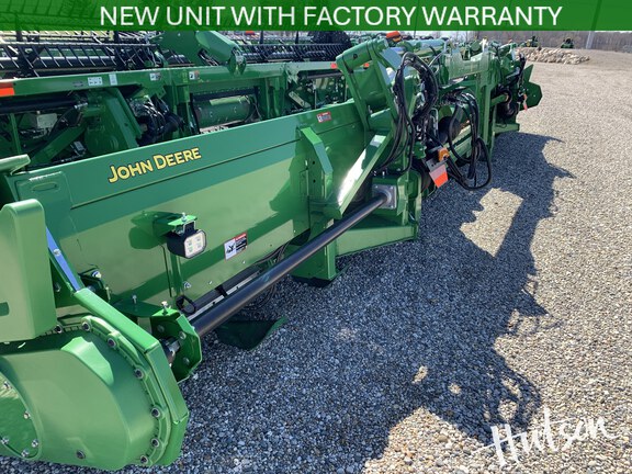 Photo of 2025 John Deere CF 12