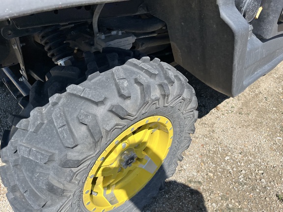 2020 John Deere XUV 835M - Photo14