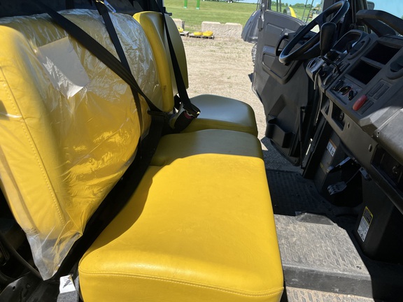 2020 John Deere XUV 835M - Photo21