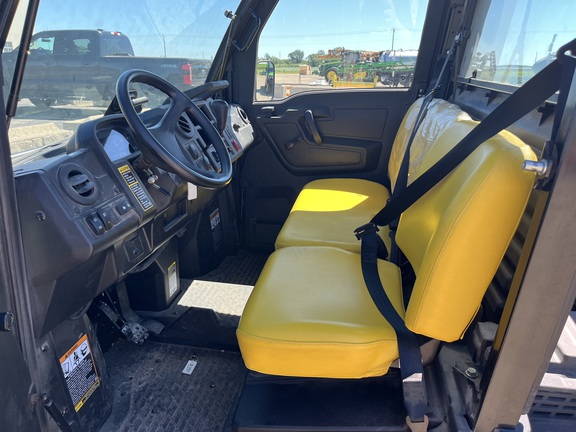 2020 John Deere XUV 835M - Photo23