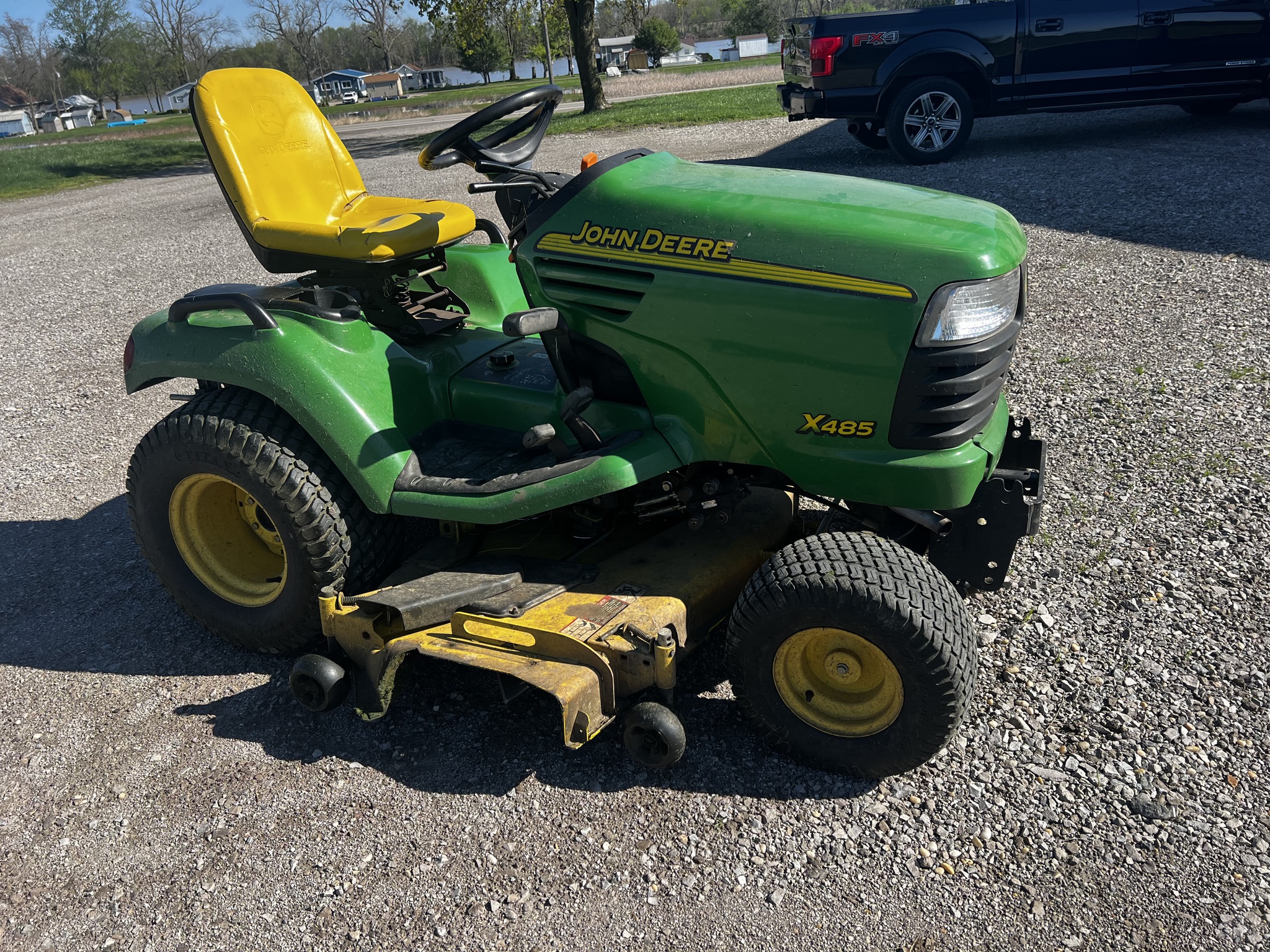 2002 John Deere X485 Image 3
